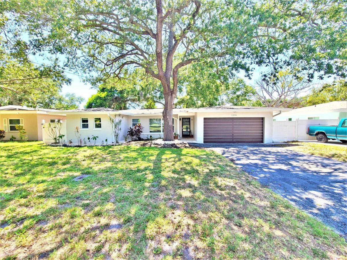 CasaBreeze Cozy Creek House/IRB&Clearwater Beach! - B&B