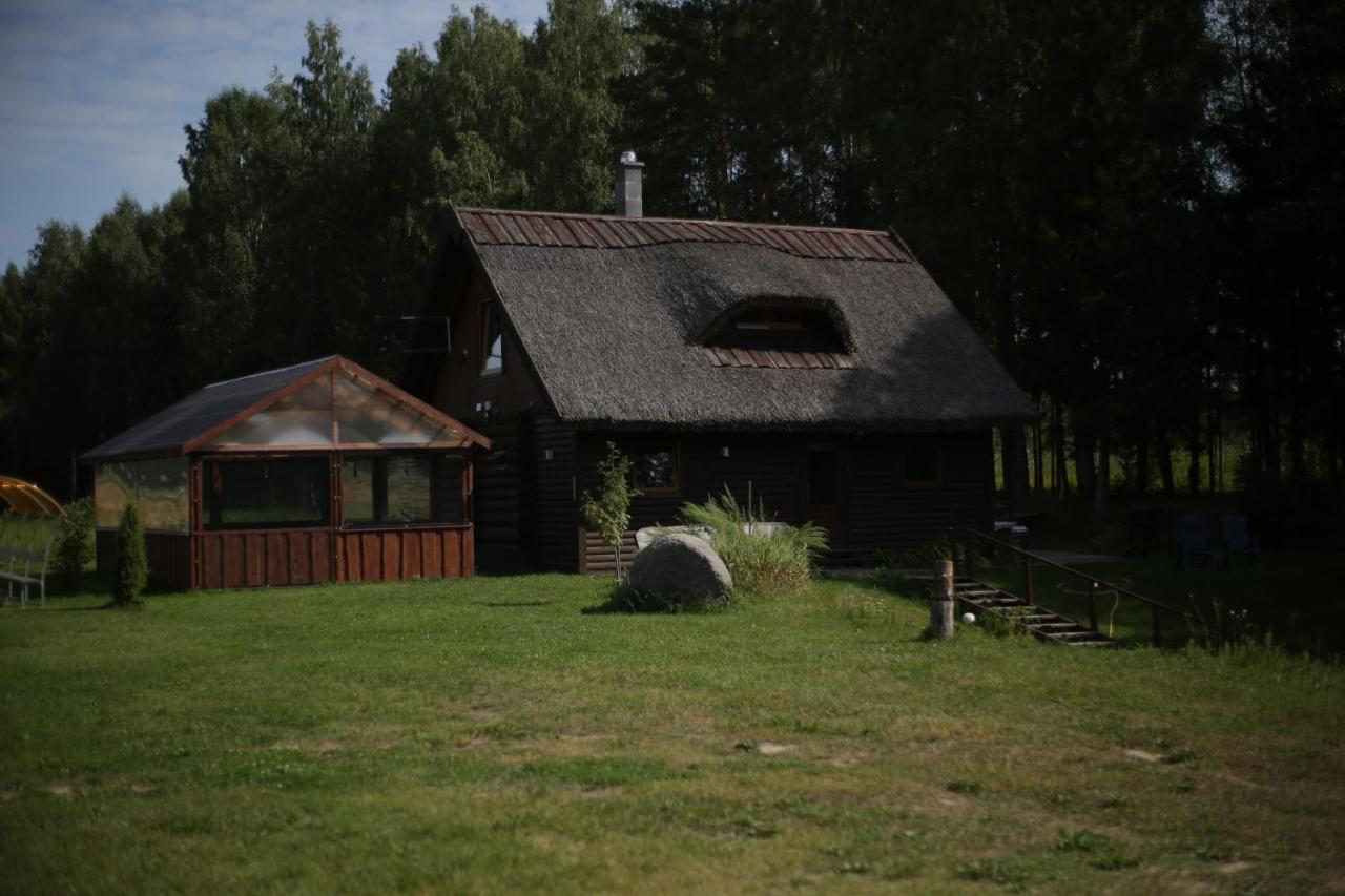 Pirts māja Ramatas - Ferienwohnung Skulte