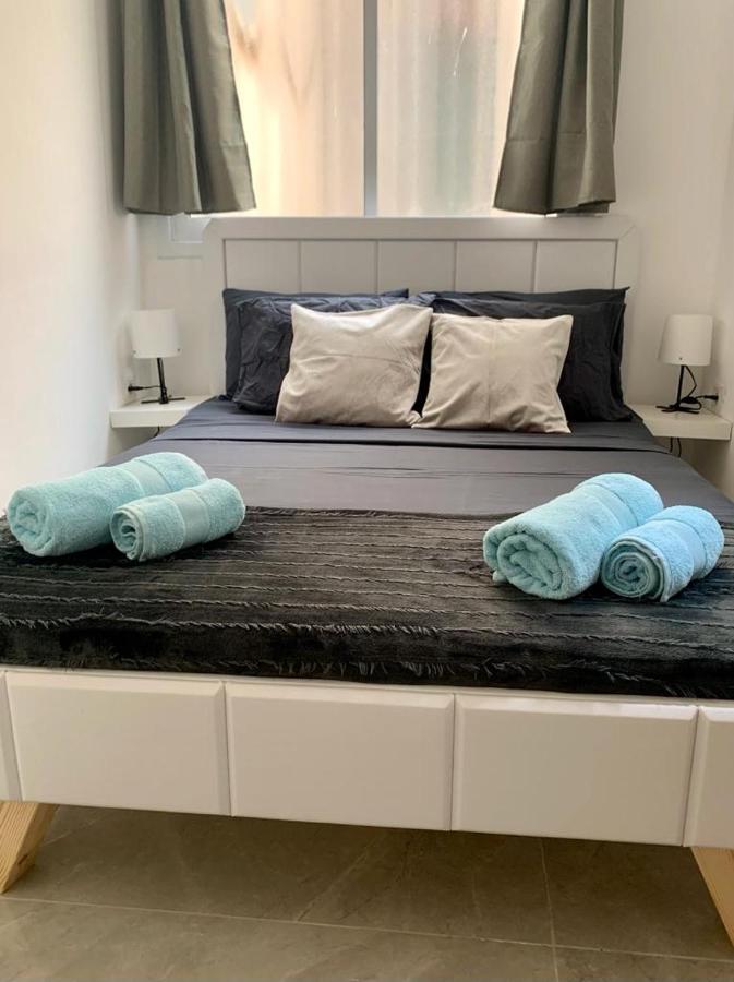 Cosy 2 rooms Flat fully equipped Bat Yam City Center 5 min to beach near Tel Aviv - Chambres d'hôtes Bat Yam