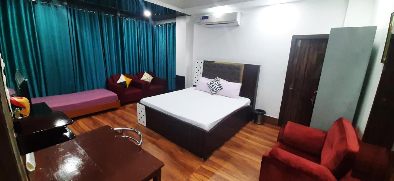 THE PALM SUITES , Incredible North East Tourism , Couples & Family - B&B Guwahati