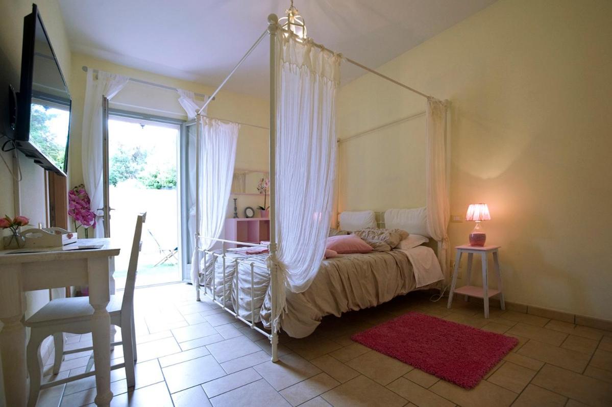 Double Room with Garden View