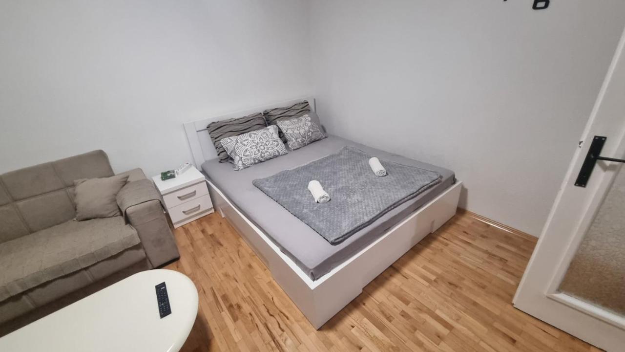 B&B Prijedor - Stan na dan 50 BAM - Bed and Breakfast Prijedor