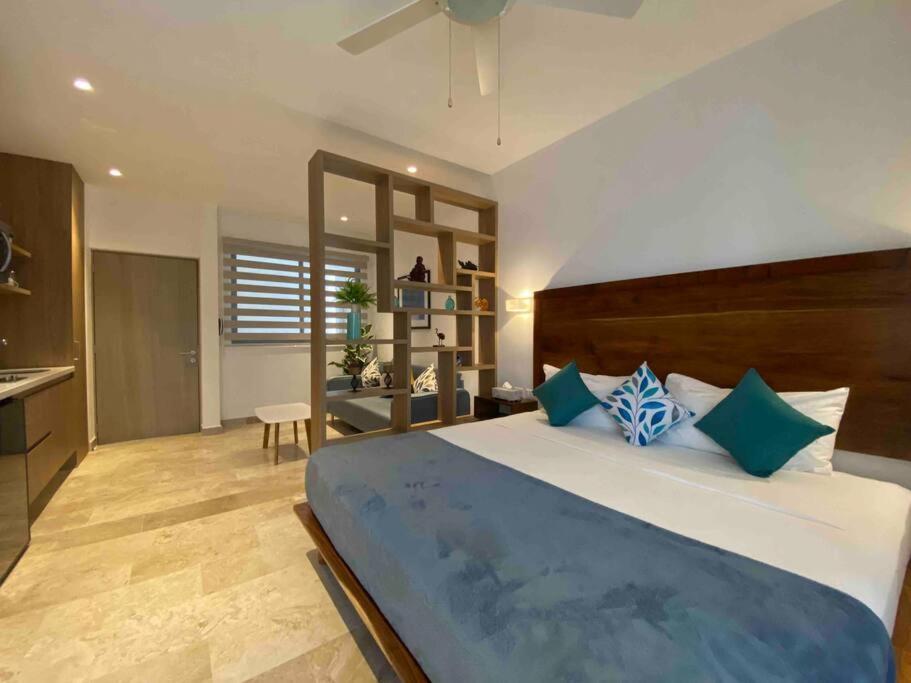 Hermosa suite con increíbles vistas desde el roof! - B&B Playa del Carmen