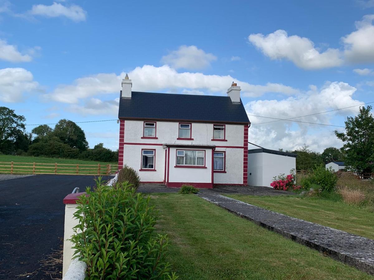 B&B Claregalway - Family Farmhouse - Bed and Breakfast Claregalway