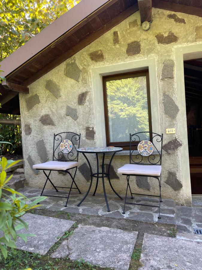 Tranquilla dependance nel verde dell'alta Brianza. - B&B
