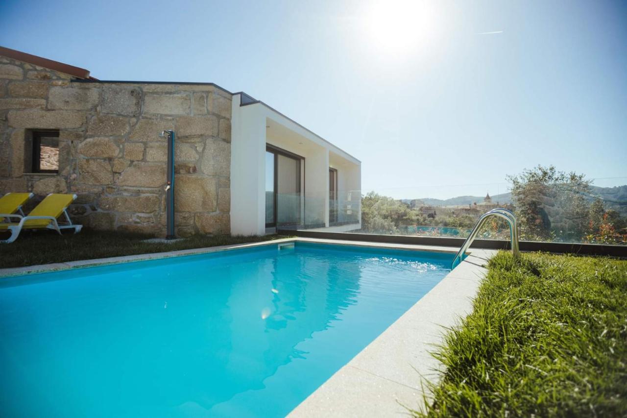 B&B Terras de Bouro - Casa da Vila - Pool & Hot Tub with Mountain View in Gerês - Bed and Breakfast Terras de Bouro