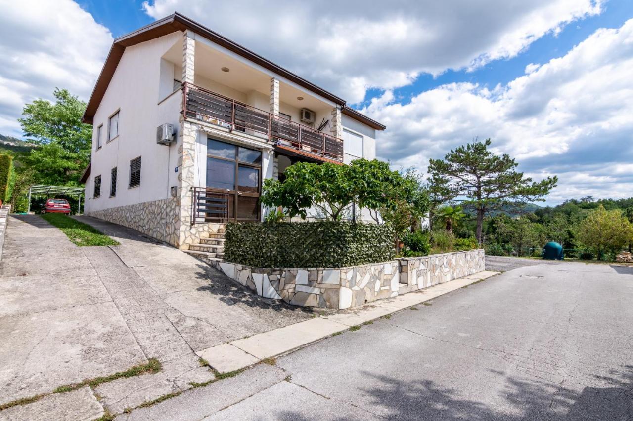 B&B Buzet - Apartments with a parking space Buzet, Central Istria - Sredisnja Istra - 17562 - Bed and Breakfast Buzet