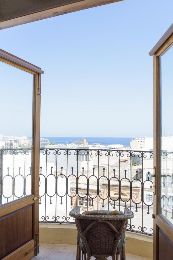 B&B Sliema - STUNNING 4 BEDROOM APART. NEAR BALLUTA BAY - Bed and Breakfast Sliema