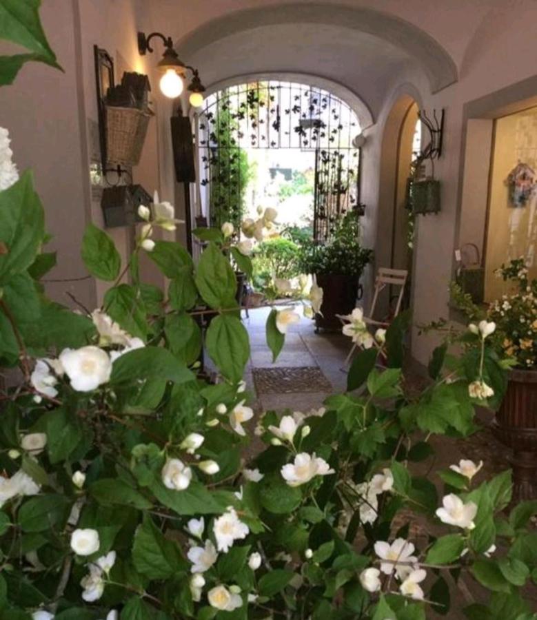 B&B Novi Ligure - La Casa sul Giardino- GARDEN HOUSE - Bed and Breakfast Novi Ligure