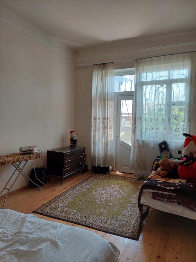 Mazmanyan 181 - Ferienwohnung