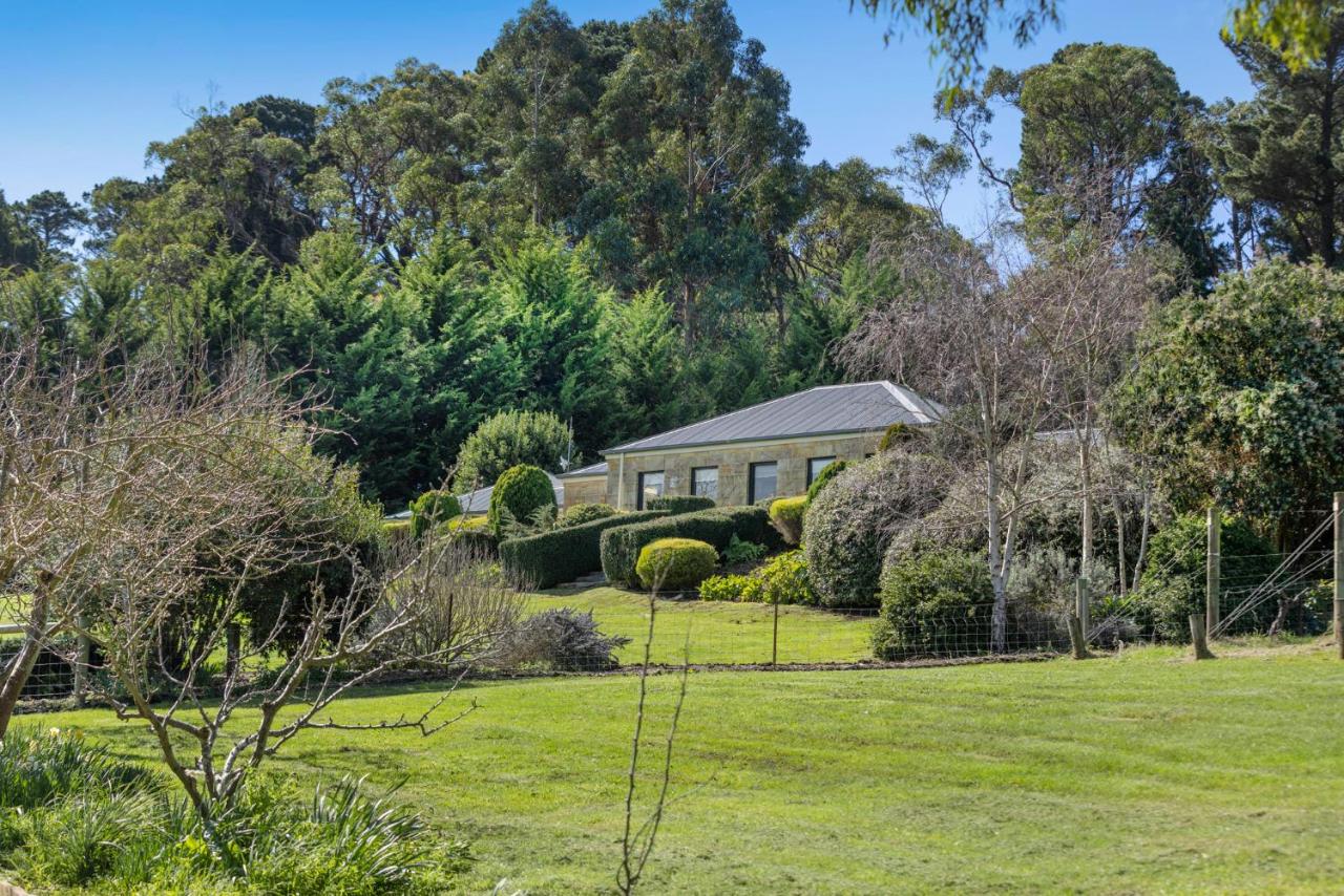 Sandstone Estate - Bed and Breakfast