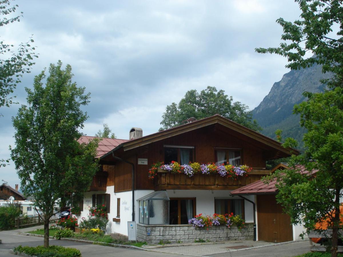 B&B Oberstdorf - Landhaus Alpensee 2 - Bed and Breakfast Oberstdorf