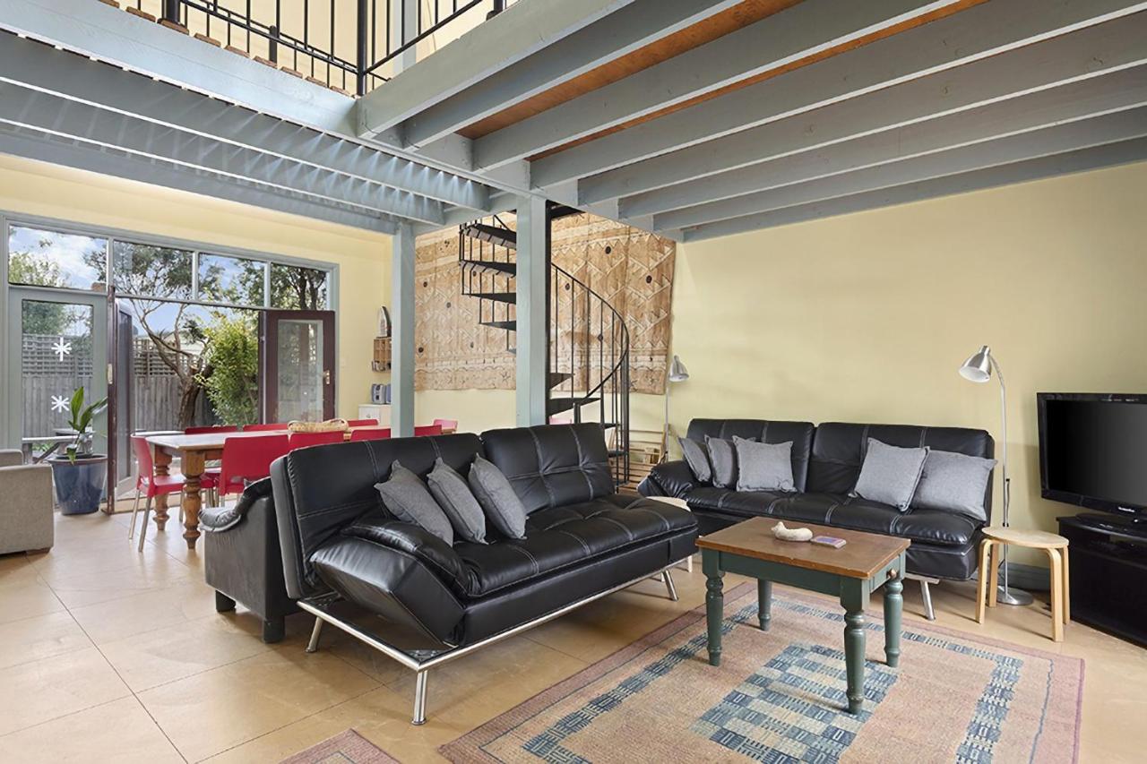 Large House on Wharf Street - B&B Queenscliff