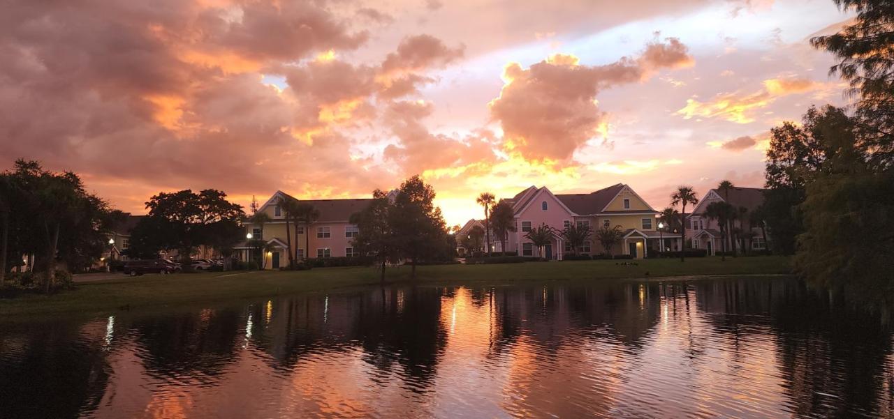 Disney Area 2BR Condo Pools and Hot Tub - B&B Kissimmee
