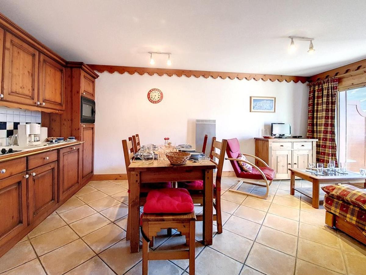 Spacieux Appartement 3P, Balcon, Proche Pistes, 6 Pers, Parking en Option - FR-1-344-837 - Bed and Breakfast Levassaix
