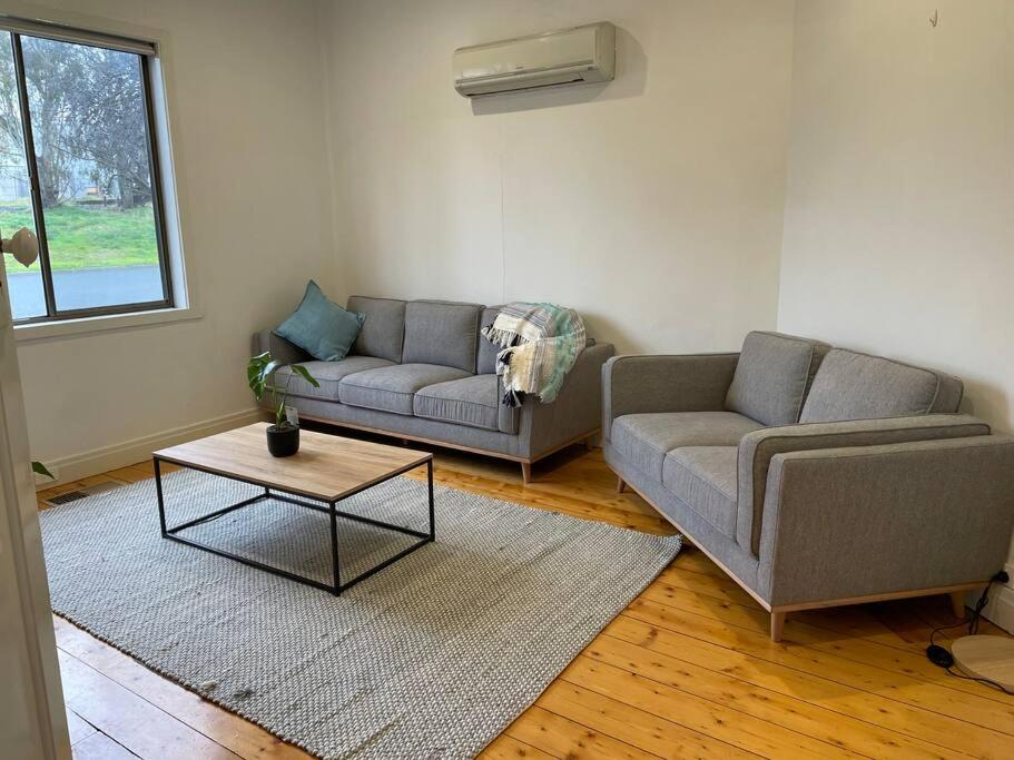 B&B Bendigo - Walnut House - Hargreaves St close to Lake Weeroona - Bed and Breakfast Bendigo