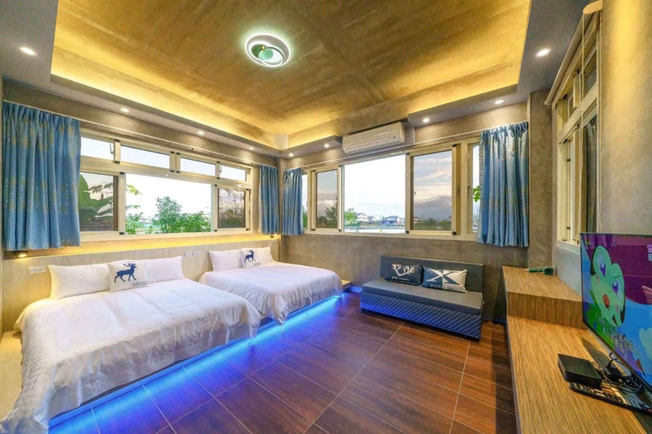 Villa with Garden View