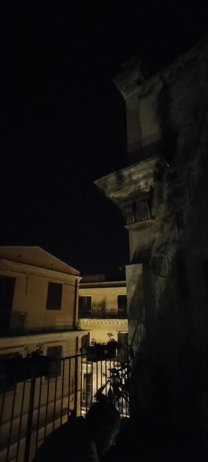 vucciria apartment - Terrace Garden Oasis - B&B Palermo