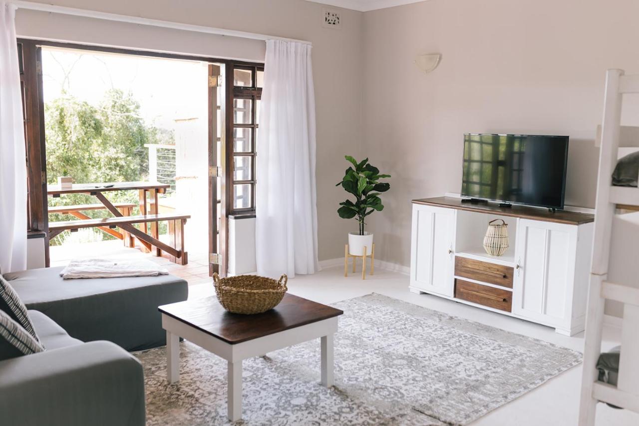 Nahoon Beach Villas Self Catering Apartments - B&B