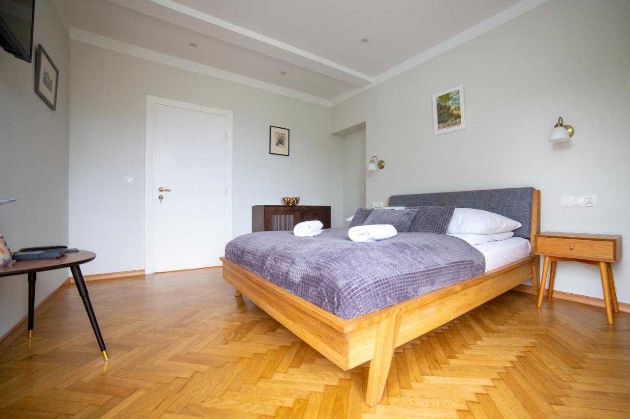 Standard Suite