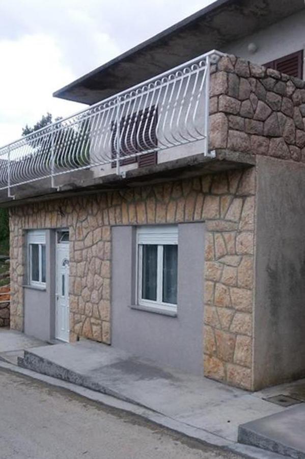 B&B Starigrad - Apartments by the sea Ladjin Porat, Paklenica - 17624 - Bed and Breakfast Starigrad