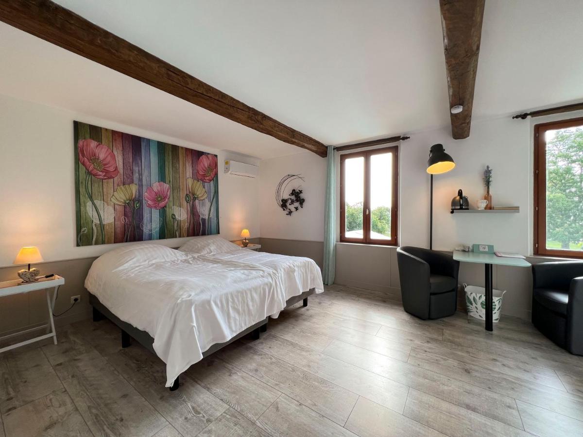 Twin Room with Pool View