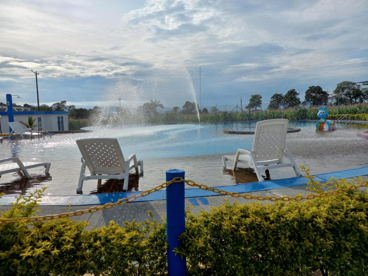 aparta hotel turístico a 2 km parque del café - B&B