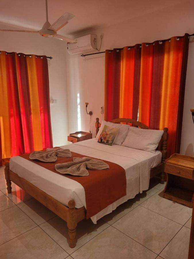 Azia's Apartments - B&B
