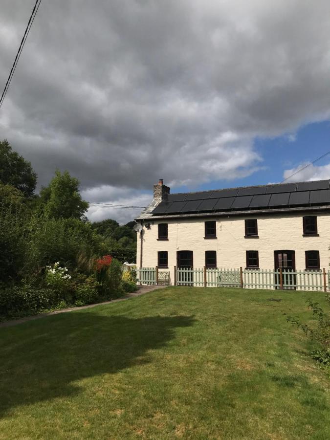 B&B Brecon - Cobblers Cottage in Brecon Beacons - Bed and Breakfast Brecon