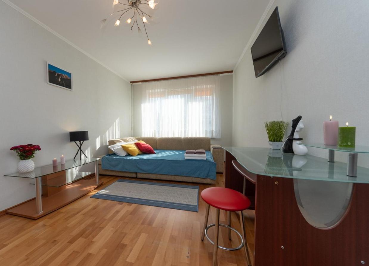 Затишна квартира в центрі Оболоні м Київ - B&B