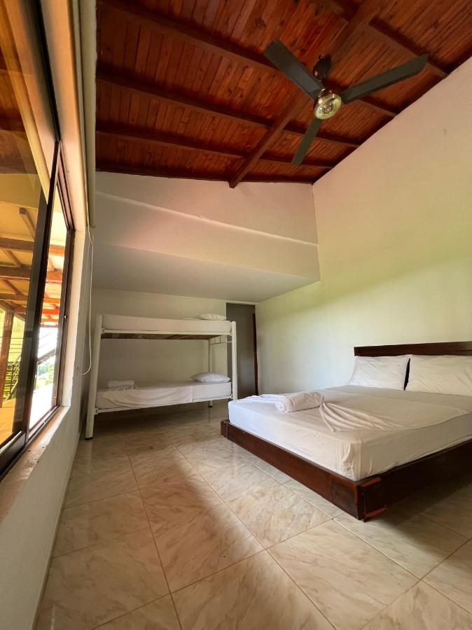 Deluxe Kamer (2 Volwassenen + 1 Kind)