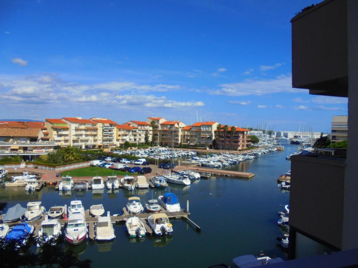 Appartement T2 vue Mer et Port,2 balcons, Parking privé - B&B