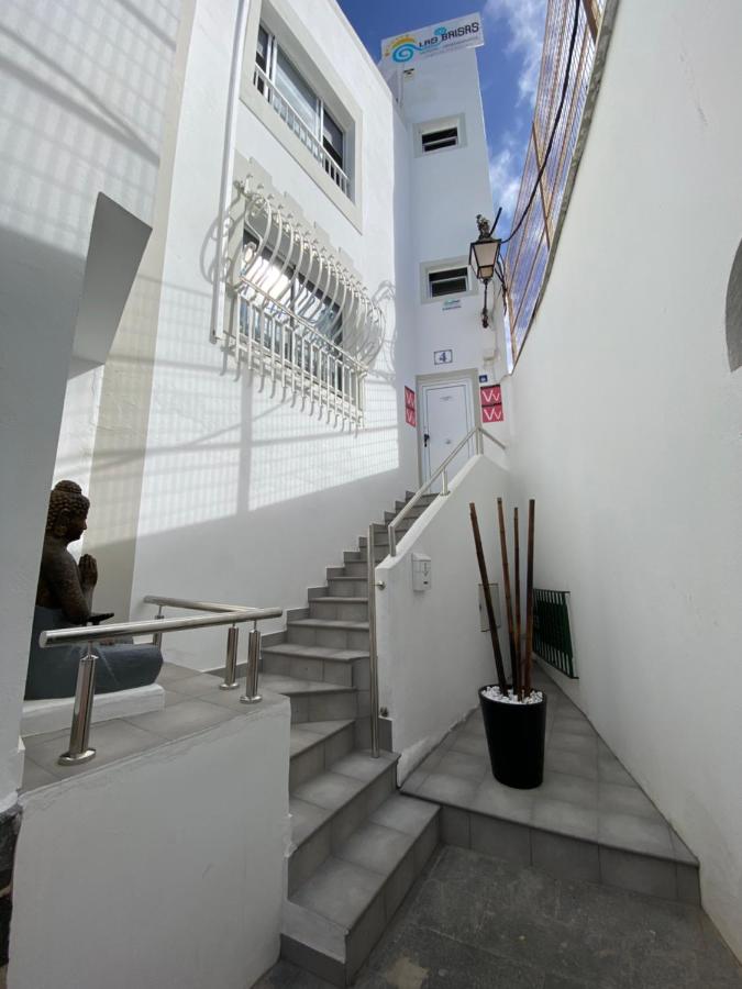 Las Brisas Mogan Apartamentos - Bed and Breakfast