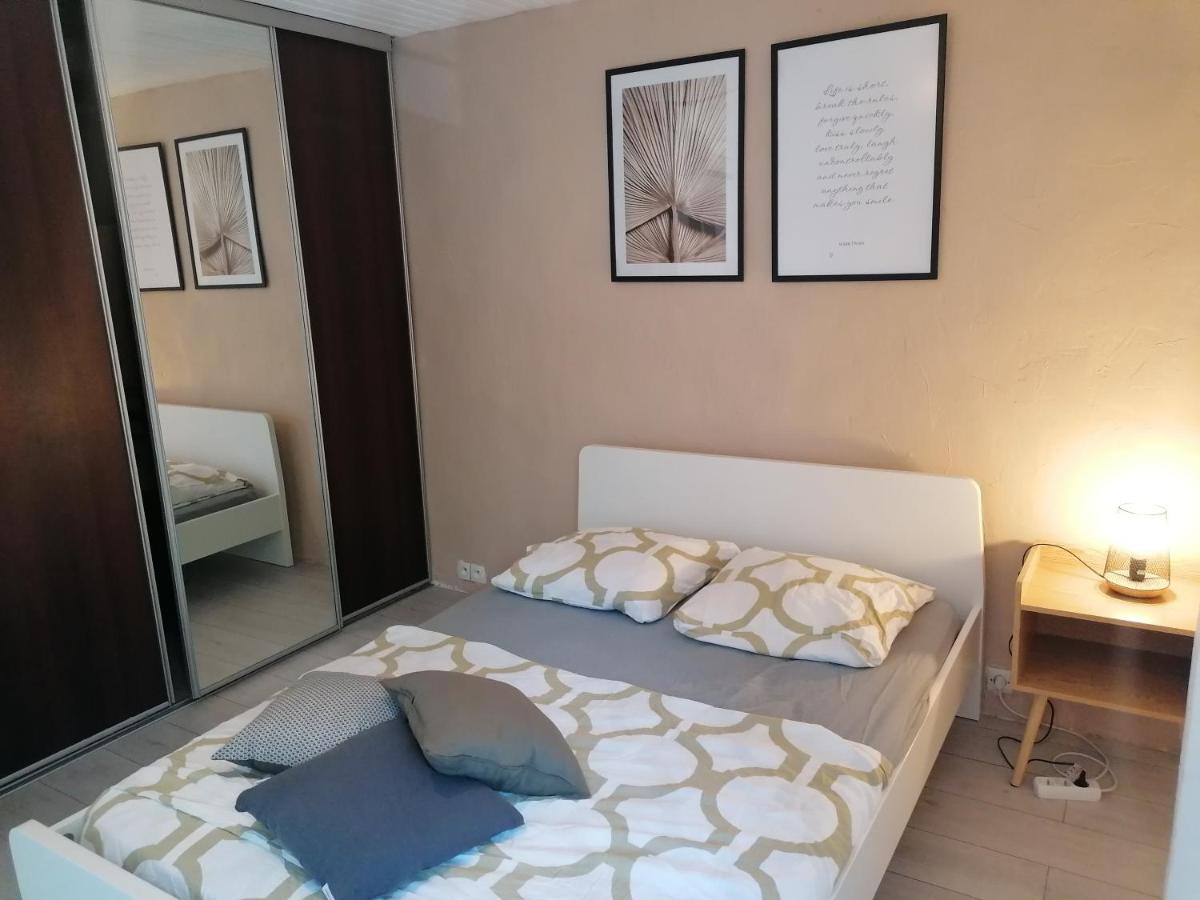 MAISON DE VILLAGE - Chambres d’hôtes Saint-Barthélemy-de-Vals