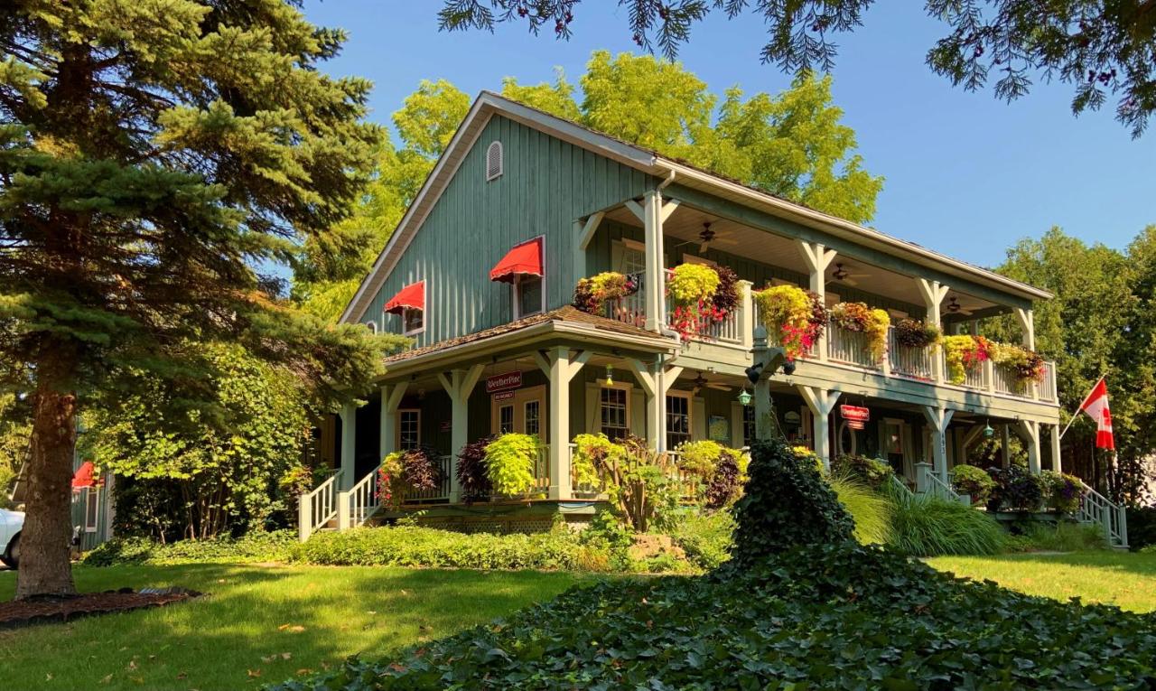 B&B Niagara-on-the-Lake - WeatherPine Inn - Bed and Breakfast Niagara-on-the-Lake