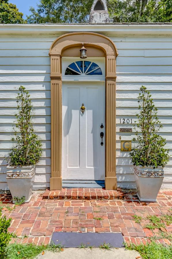 Steele Cottage - B&B