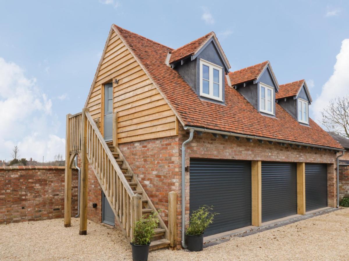 Coach House Mews - B&B