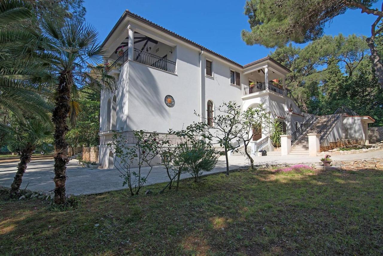 B&B Mali Lošinj - Apartments with a parking space Mali Losinj, Losinj - 19706 - Bed and Breakfast Mali Lošinj