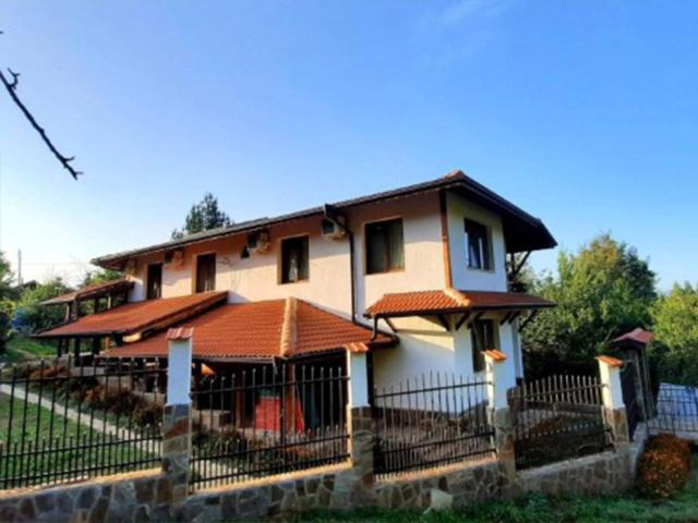 Райчевата къща - Кюстендил - B&B