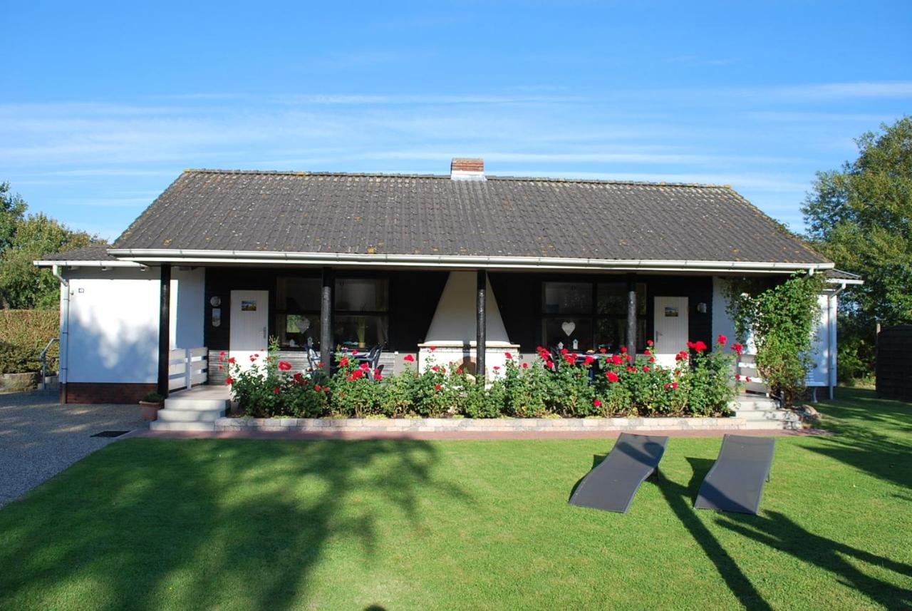 B&B Butjadingen - "Haus am Meer"Fewo 1 - a71225 - Bed and Breakfast Butjadingen