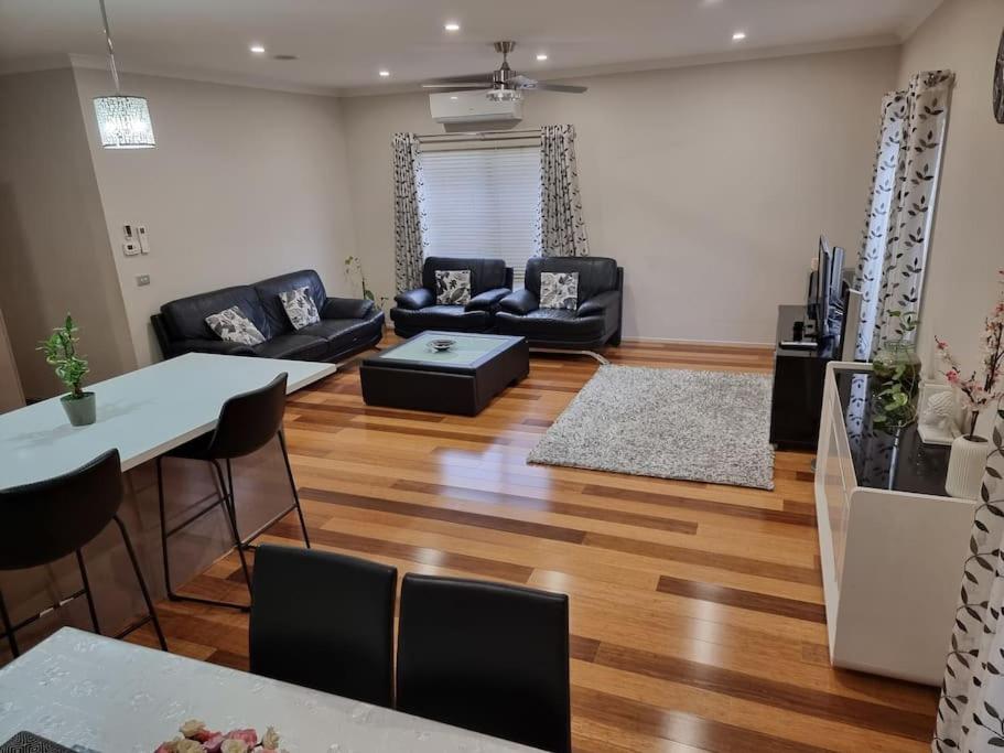 On the edge of Mornington Peninsula 4 B/R House - Ferienwohnung Lyndhurst