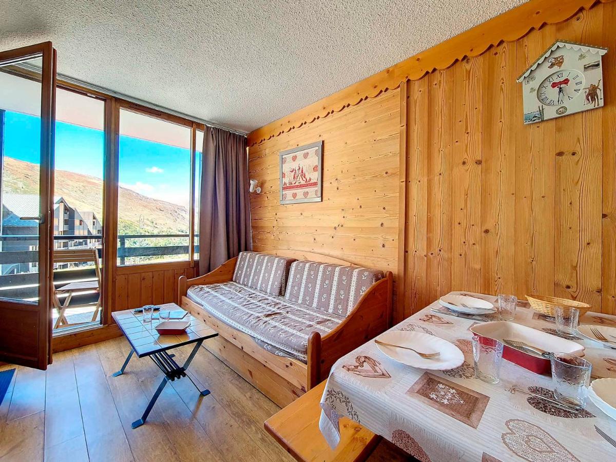 Appartement rénové, lumineux, skis aux pieds, balcon, 5 pers, proche télécabine - FR-1-344-938 - B&B