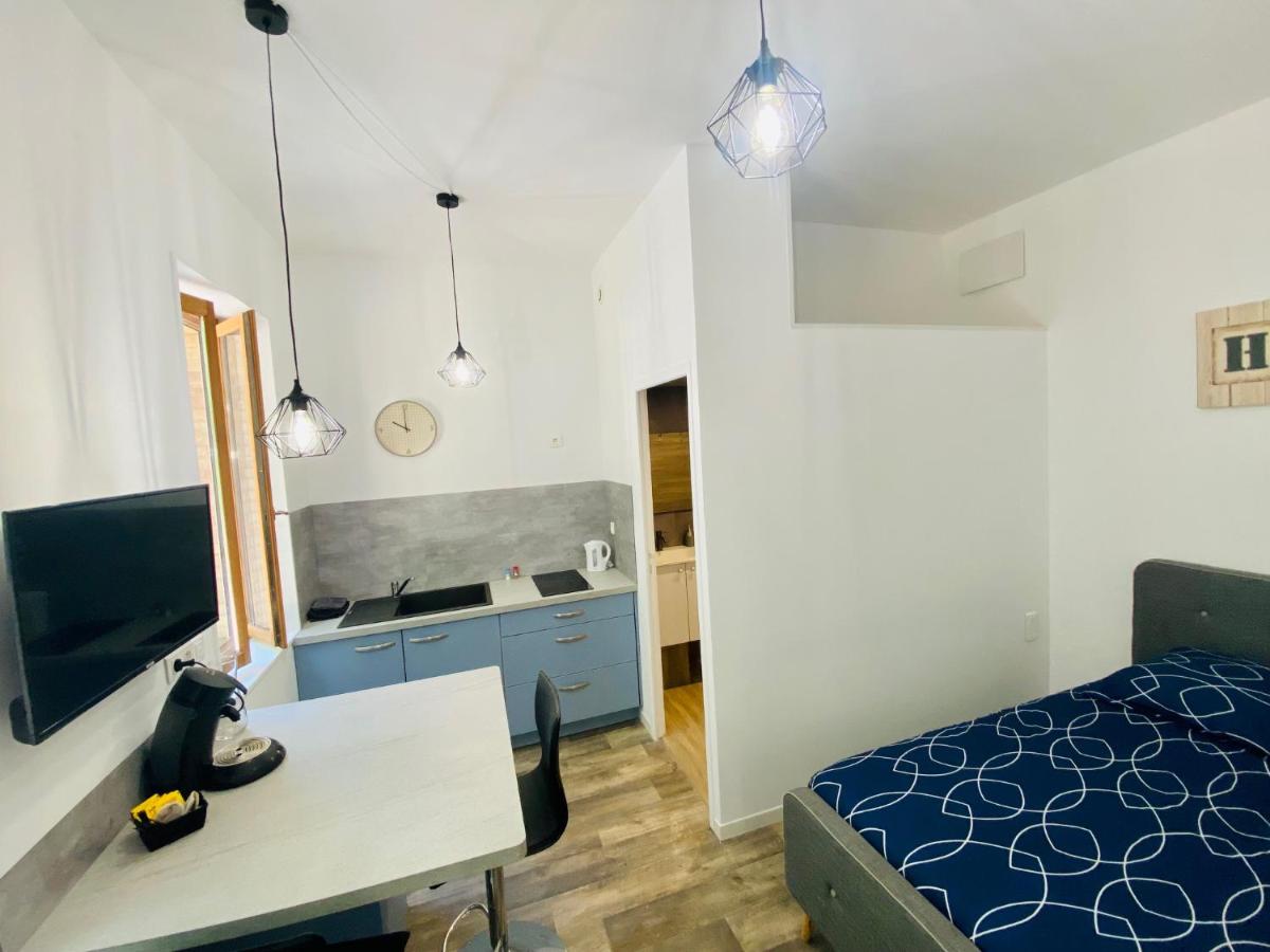 B&B Toulouse - Studio neuf bien placé, jardin et parking gratuit - Bed and Breakfast Toulouse