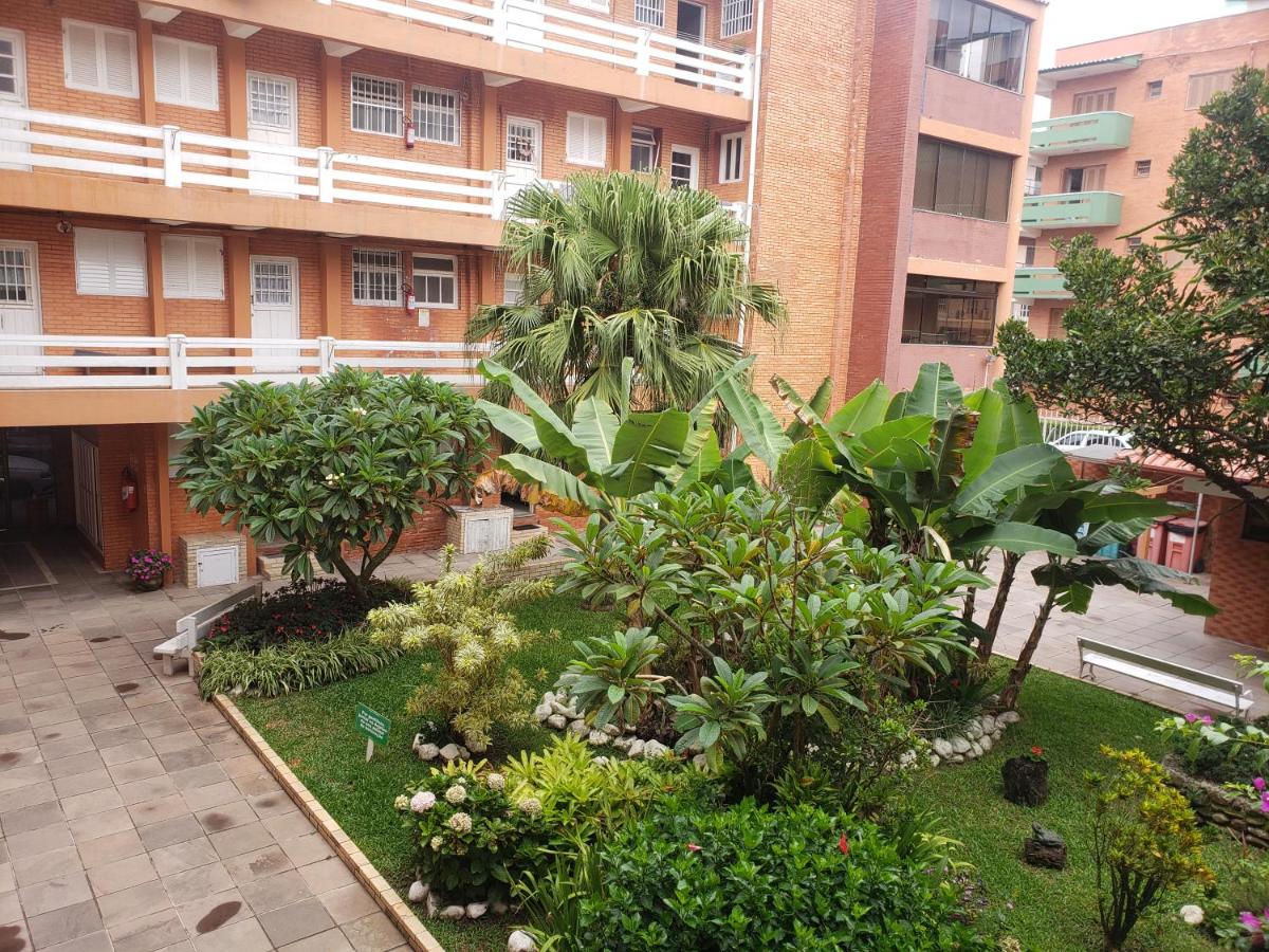Apartamento à beira-mar no centro de Capão da Canoa - B&B