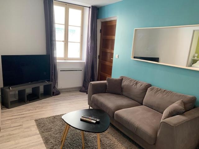 B&B Bourg-en-Bresse - Appartement 4 chambres centre-ville - Bed and Breakfast Bourg-en-Bresse