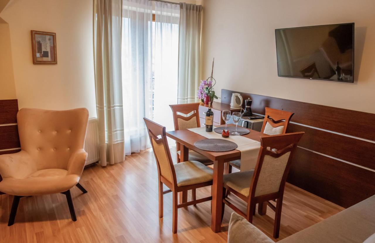 Quadruple Room with Mountain View