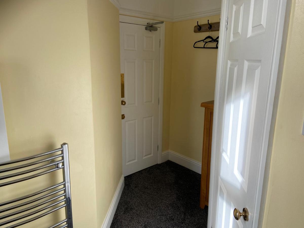 Single Room with Private Bathroom