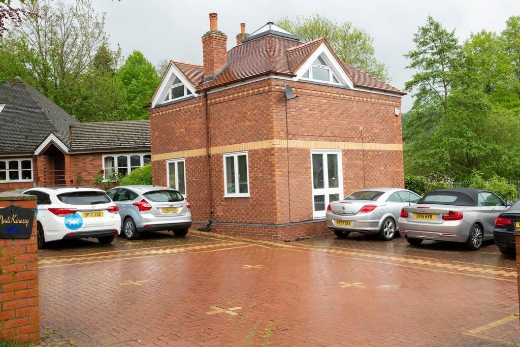 Home in Ironbridge with Rear Garden - B&B