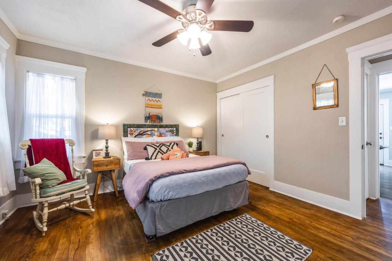 Double Room with Shared Bathroom