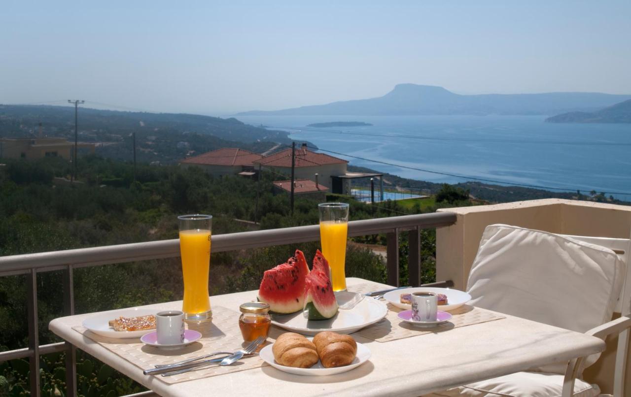 The Garden of Zephyrus - East - B&B Pithári